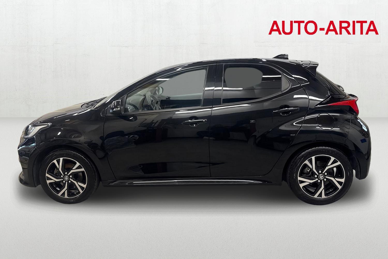 TOYOTA YARIS 2024