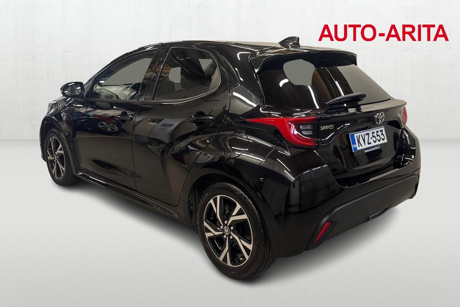 TOYOTA YARIS 2024