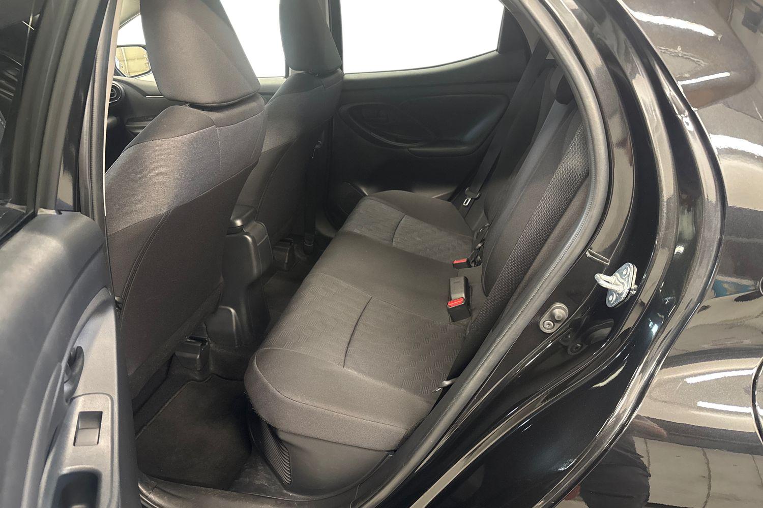 TOYOTA YARIS 2024