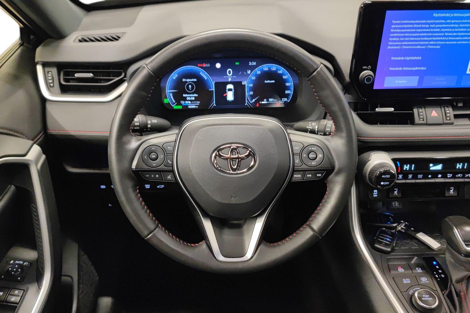 Toyota RAV4 Plug-in 2023