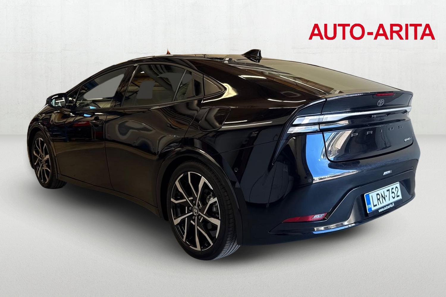 TOYOTA Prius Plug-in 2023