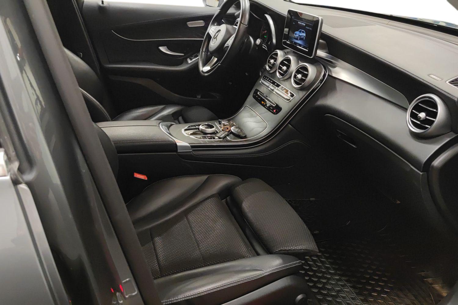 MERCEDES-BENZ GLC 2018