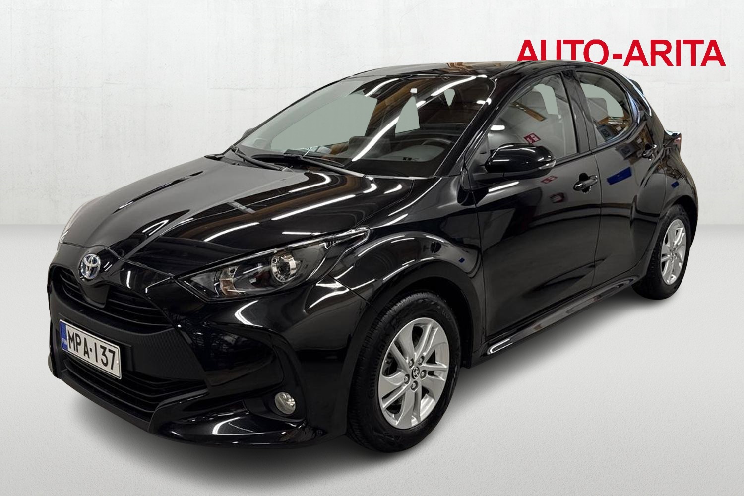 TOYOTA YARIS 2023