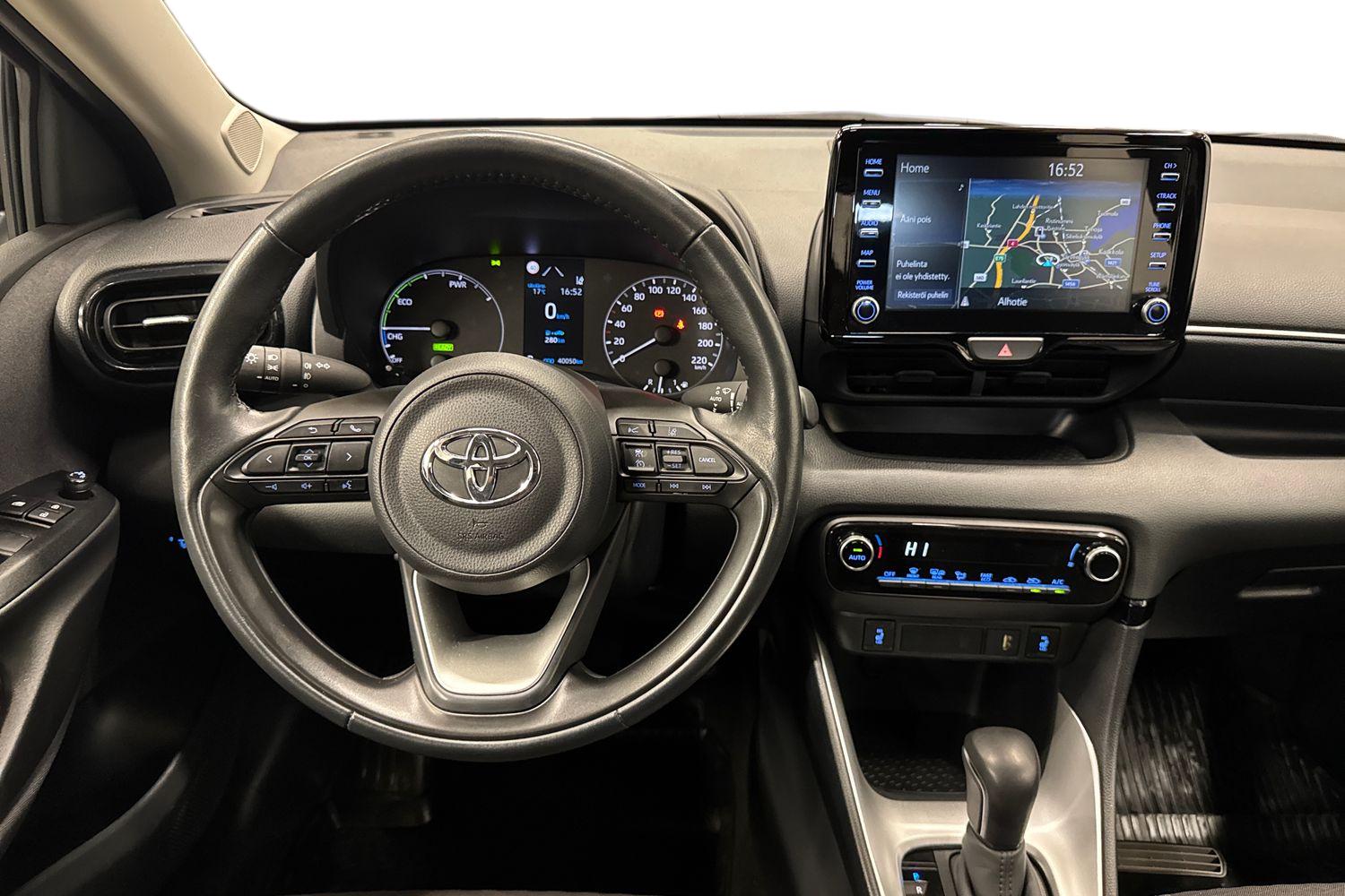 TOYOTA YARIS 2023
