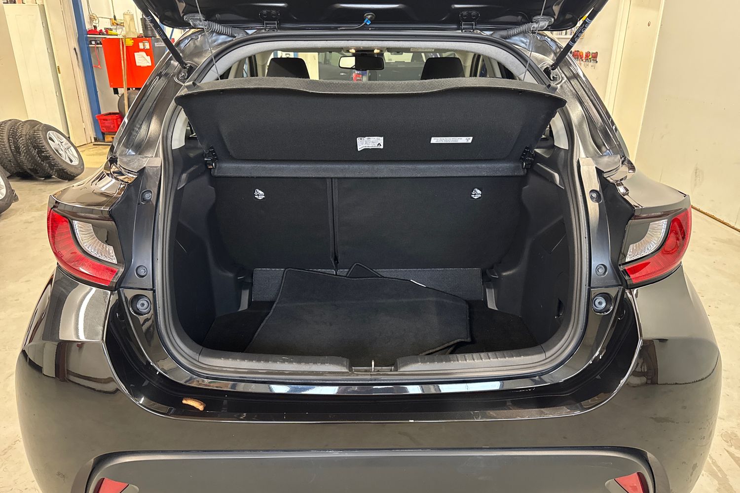 TOYOTA YARIS 2023