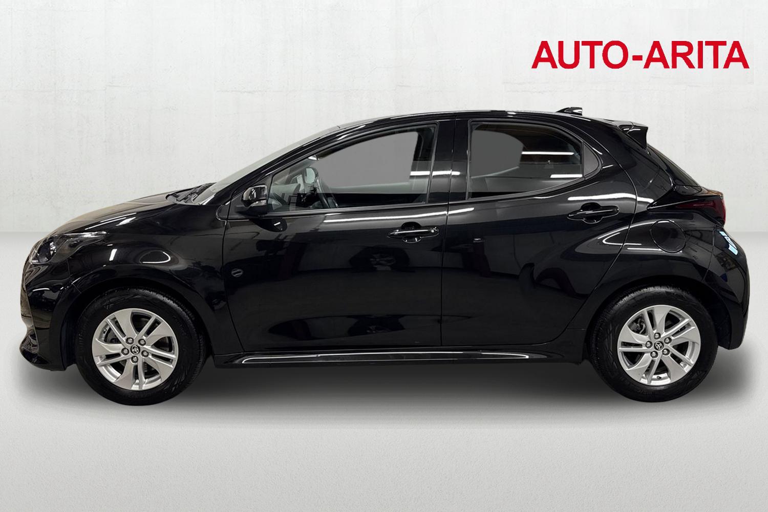 TOYOTA YARIS 2023
