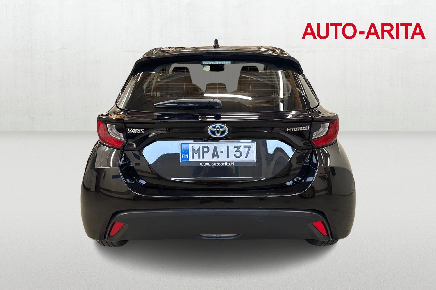 TOYOTA YARIS 2023