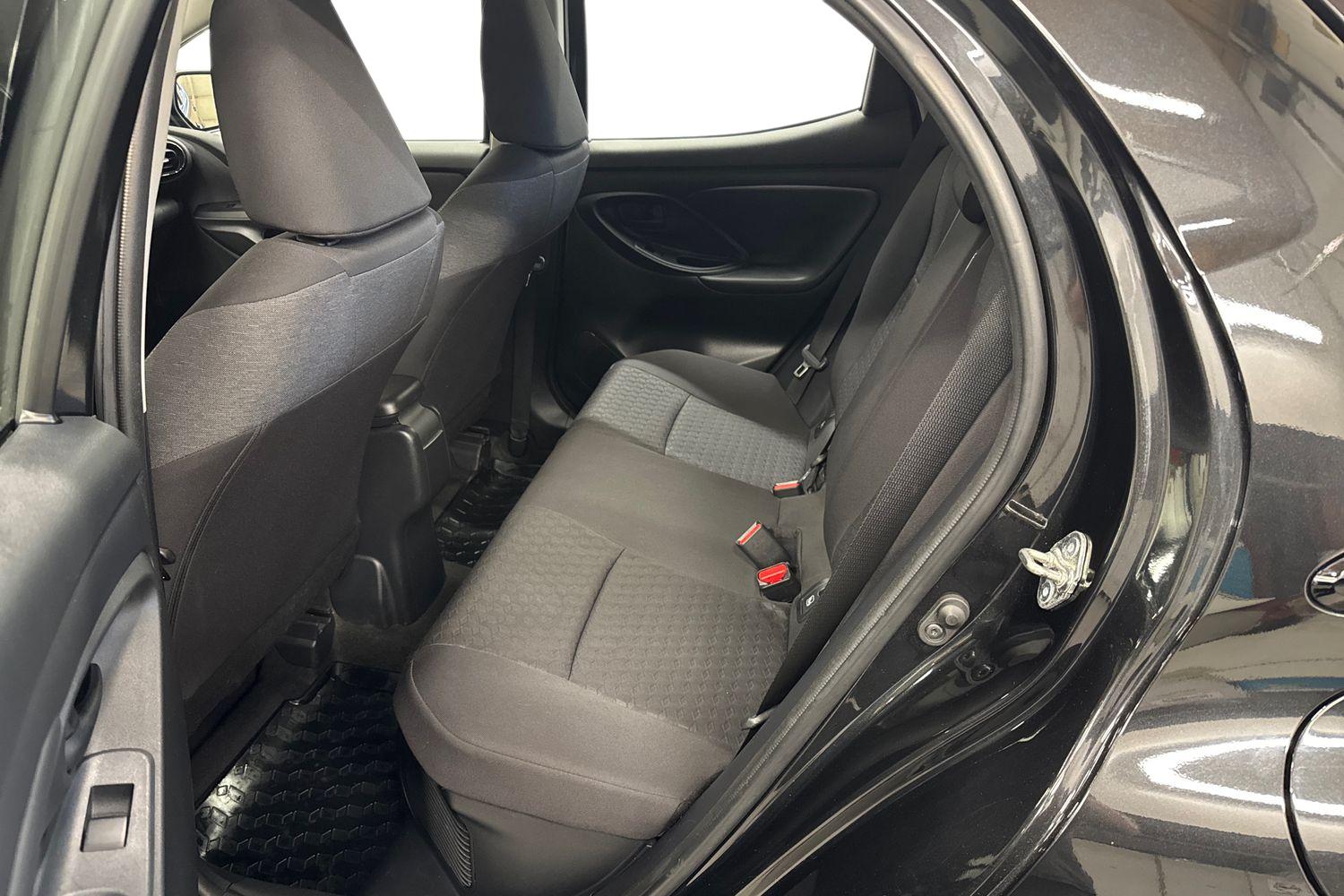 TOYOTA YARIS 2023