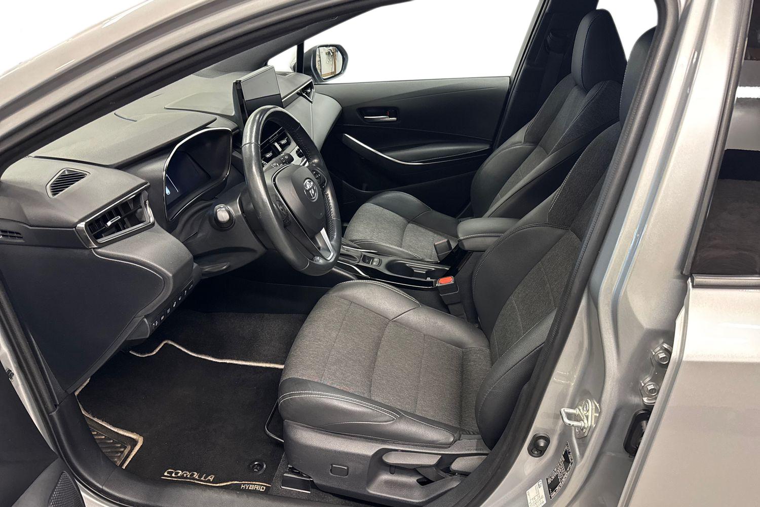 TOYOTA COROLLA 2023