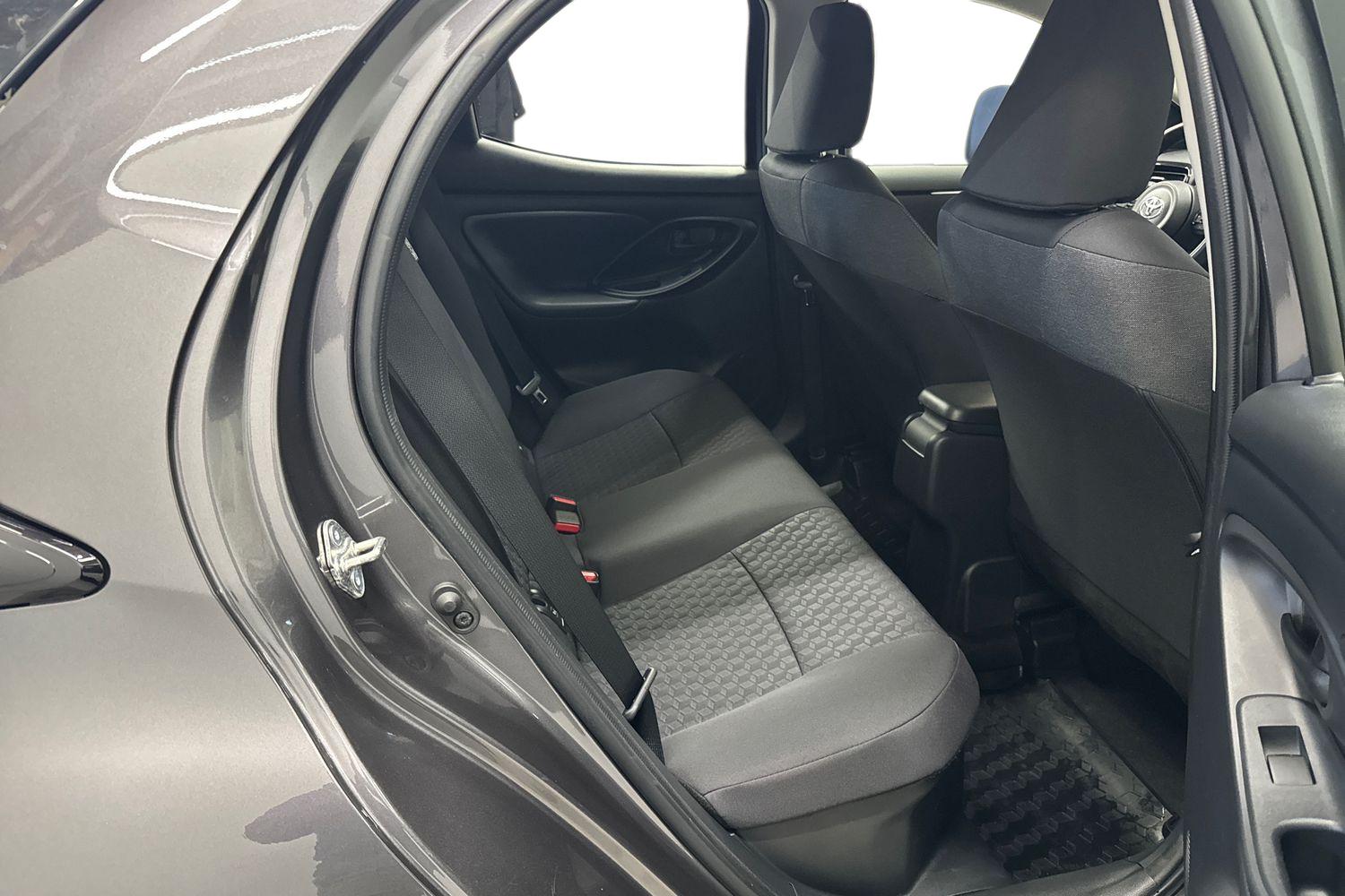 TOYOTA YARIS 2023