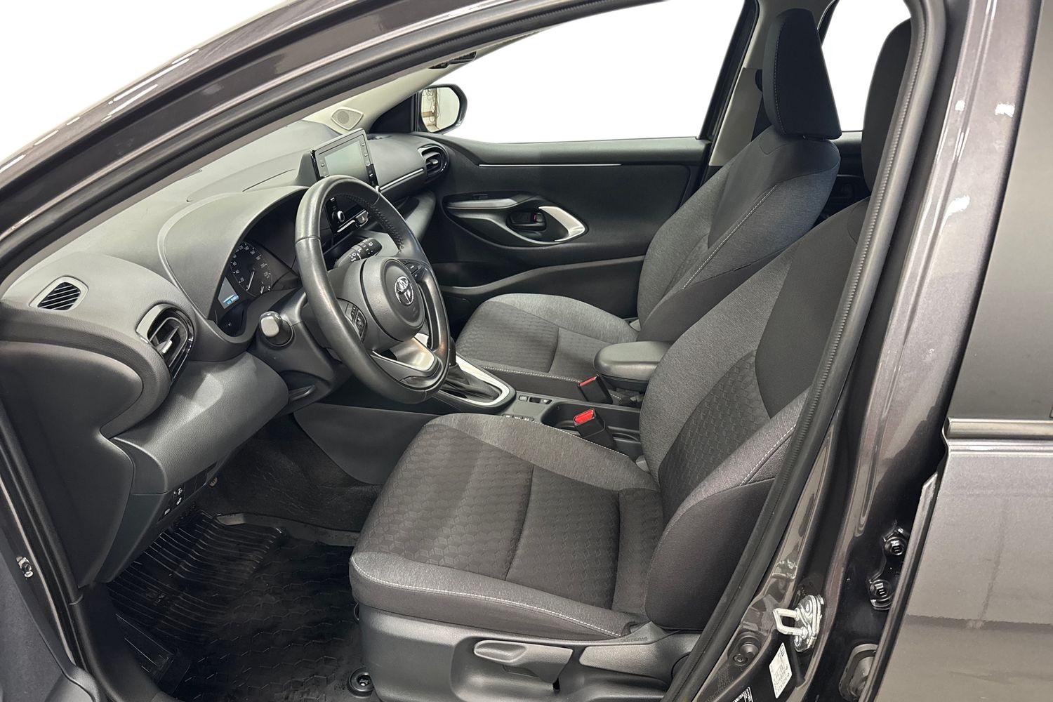 TOYOTA YARIS 2023