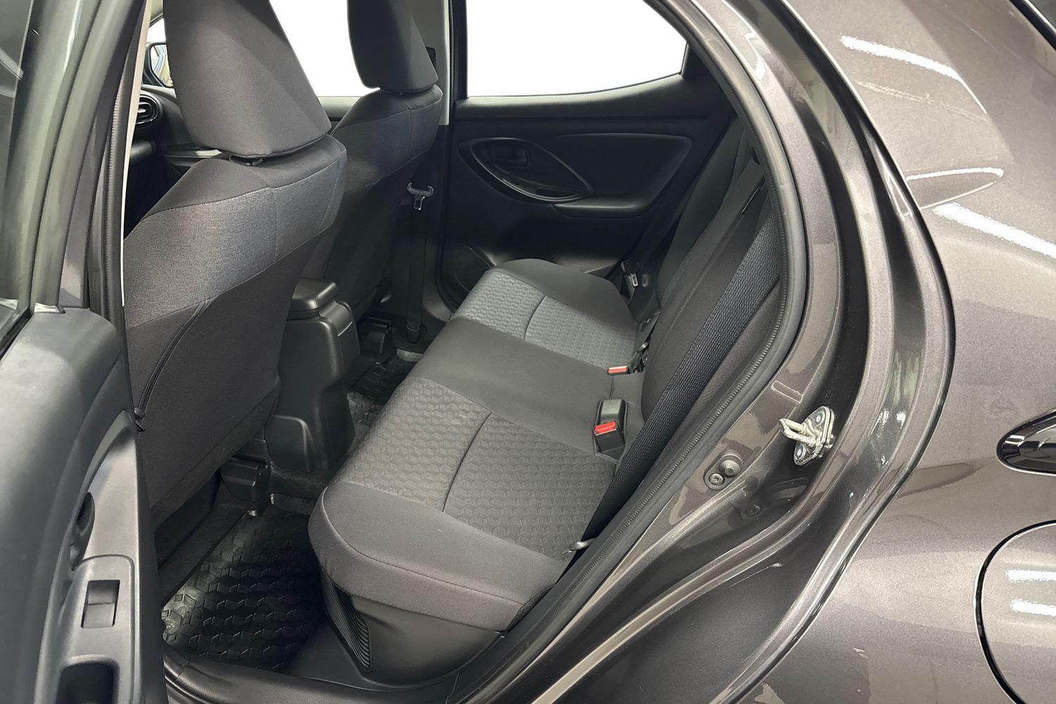 TOYOTA YARIS 2023