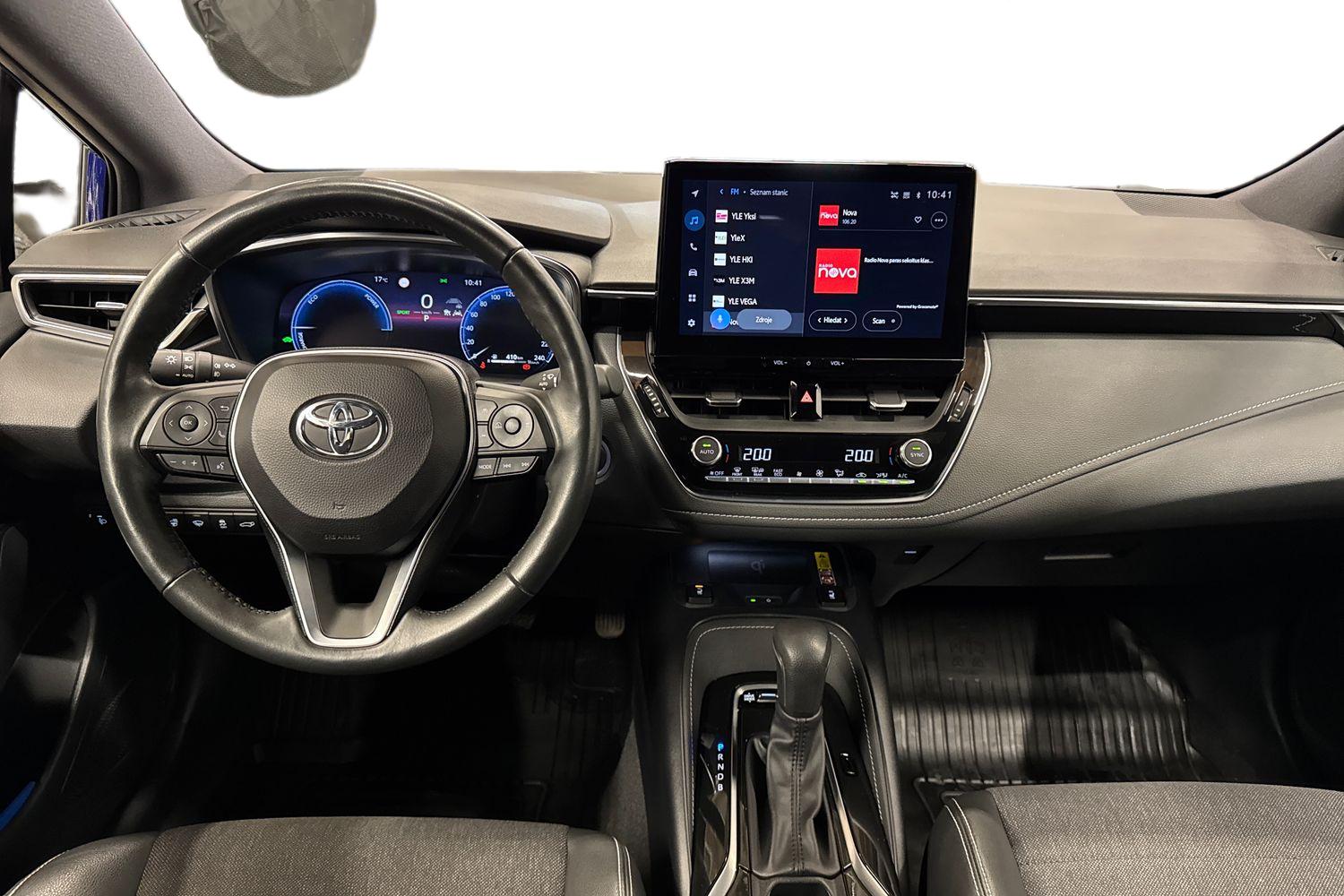 TOYOTA COROLLA 2024