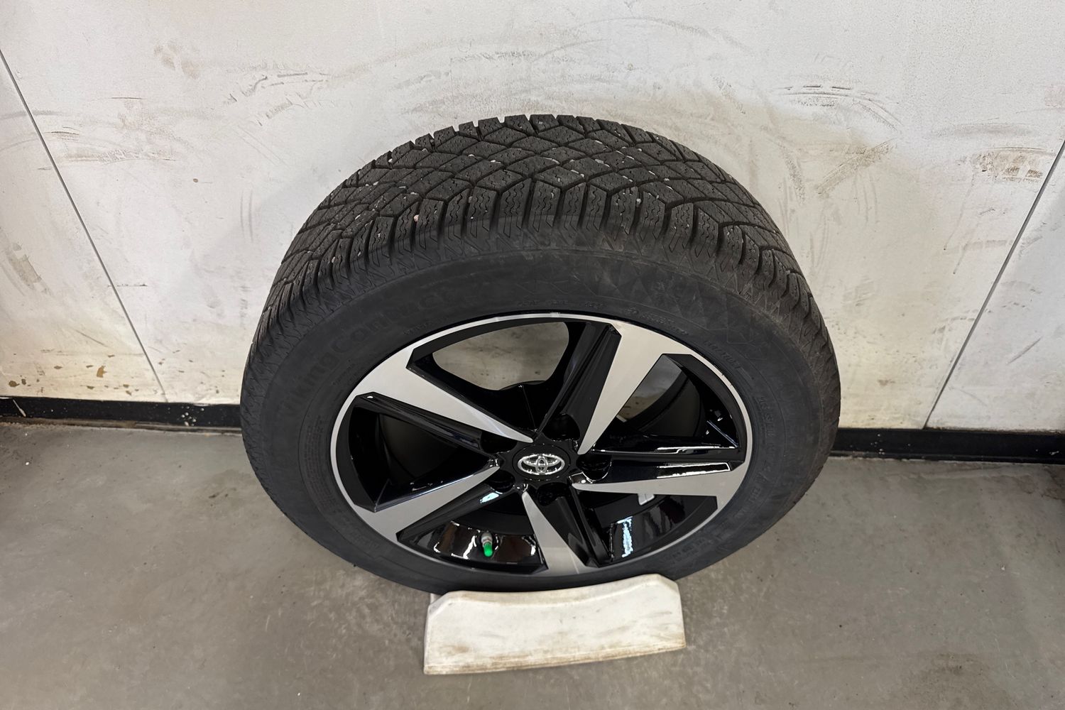 TOYOTA COROLLA 2024