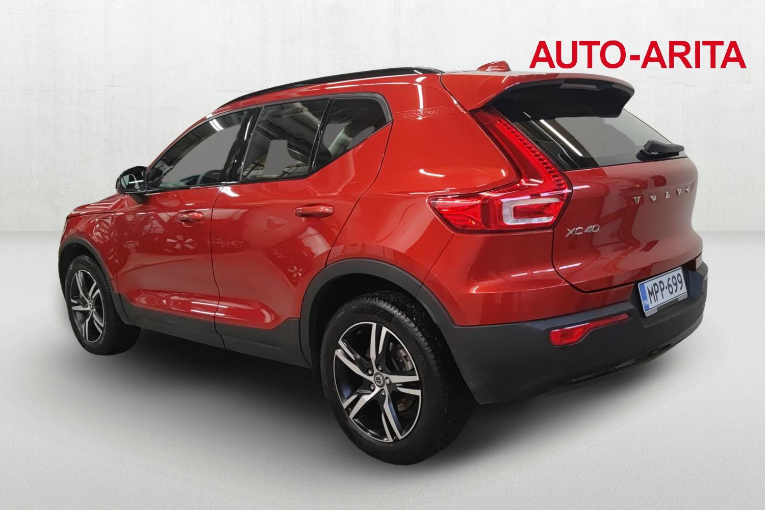 VOLVO XC40 2022