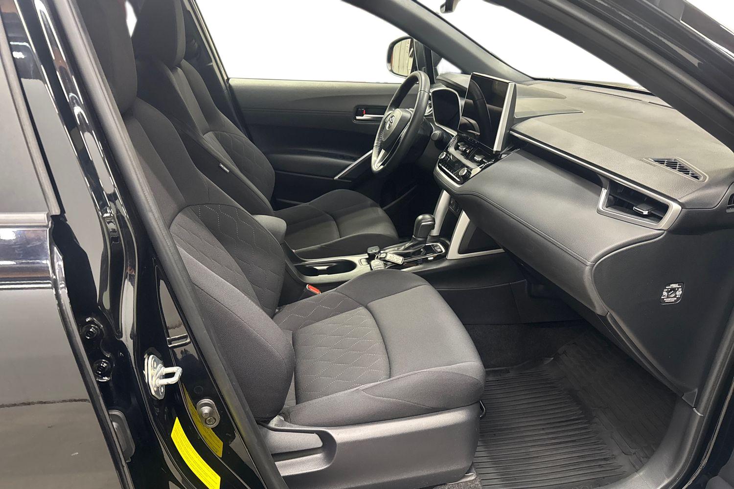 TOYOTA Corolla Cross 2024