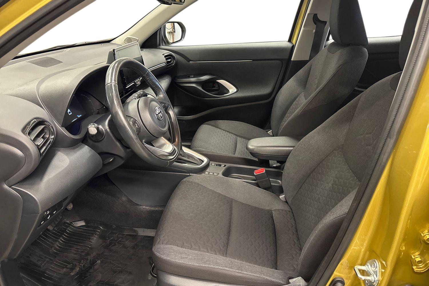 TOYOTA Yaris Cross 2023