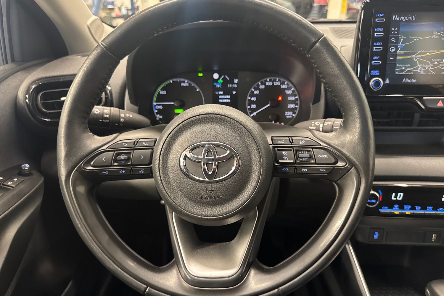 TOYOTA YARIS 2023