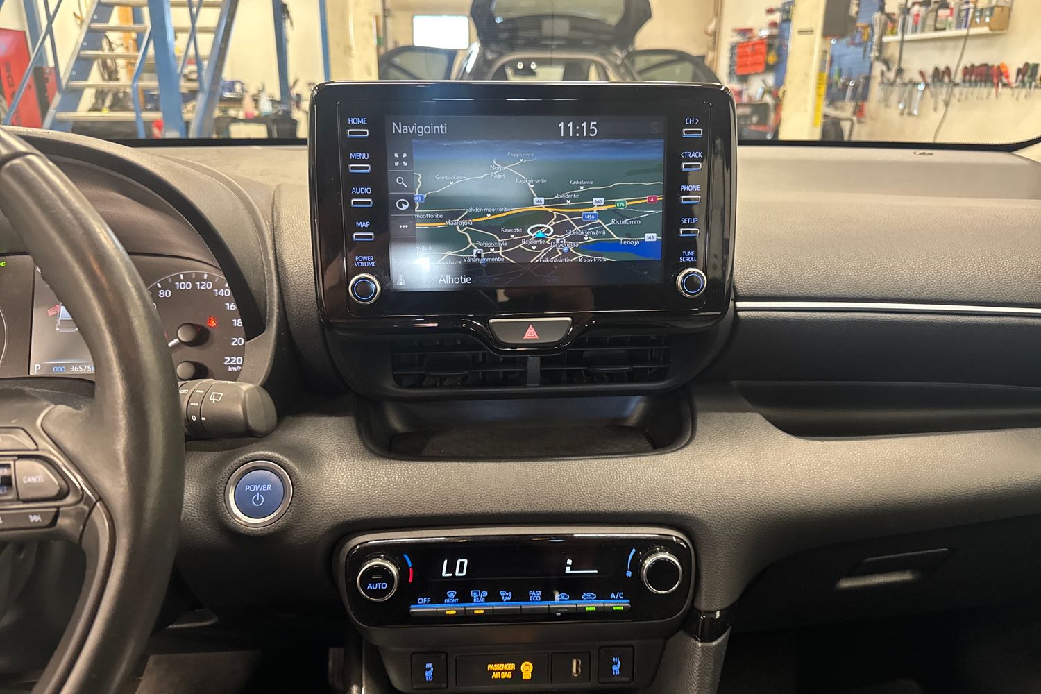 TOYOTA YARIS 2023