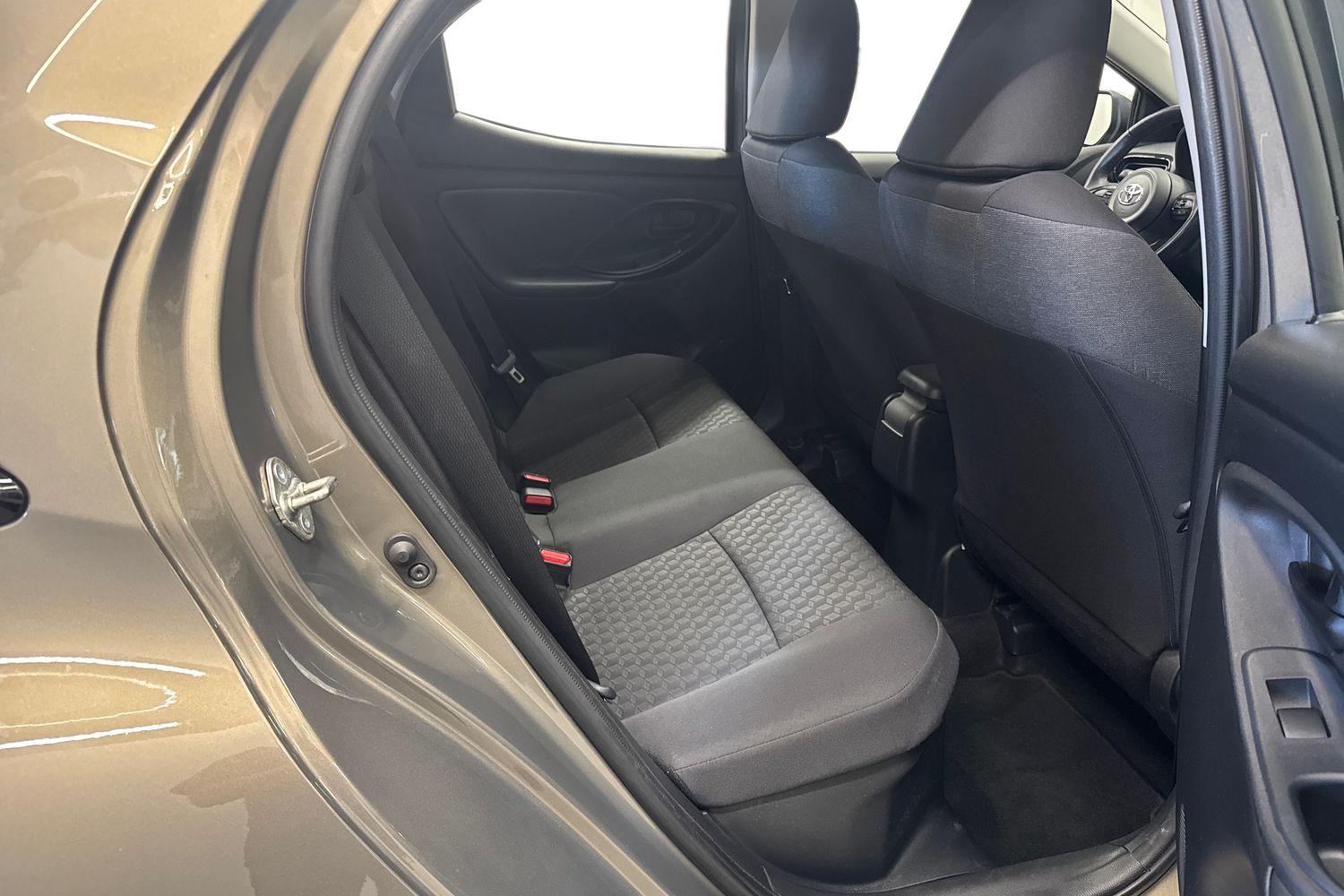 TOYOTA YARIS 2023
