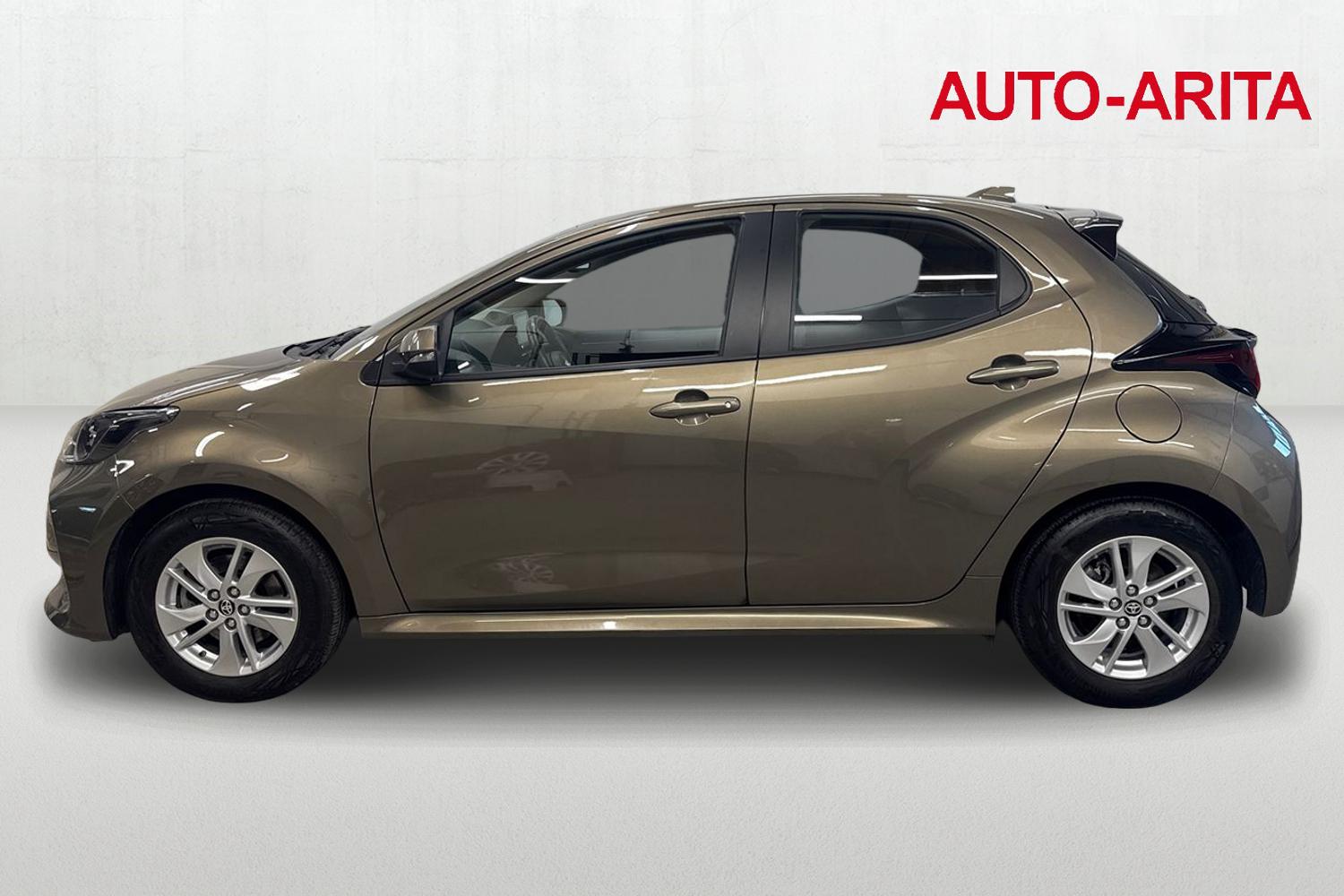 TOYOTA YARIS 2023