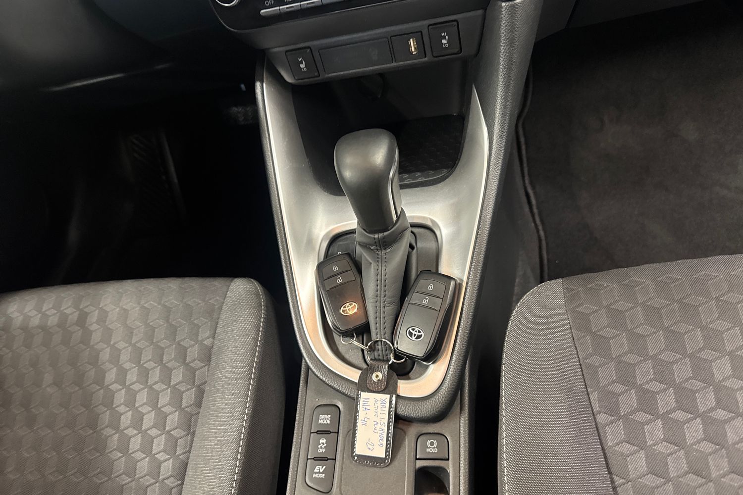 TOYOTA YARIS 2023