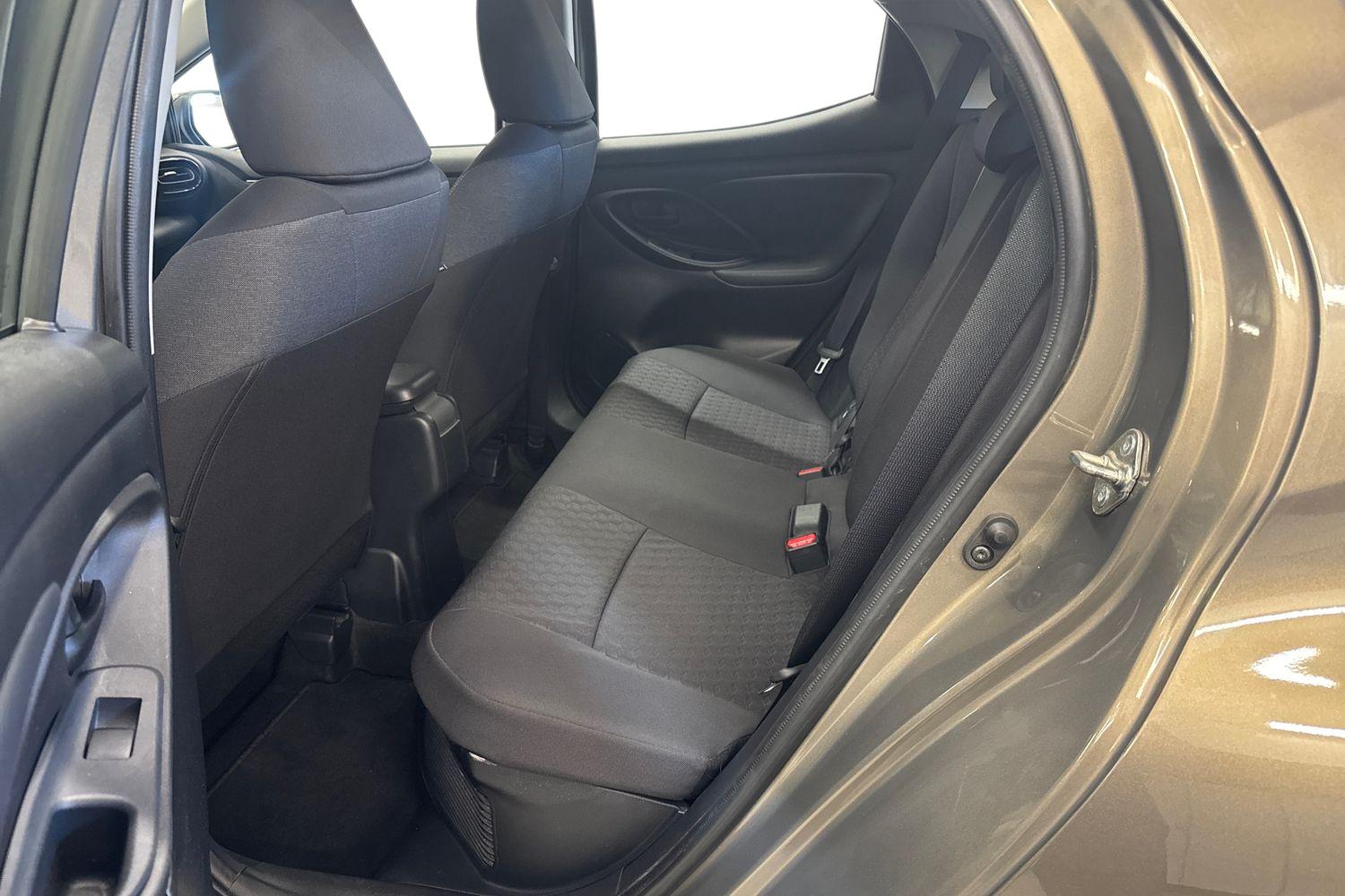 TOYOTA YARIS 2023