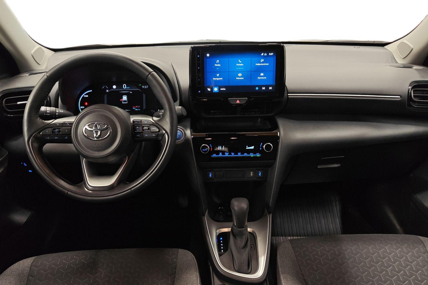 TOYOTA Yaris Cross 2024