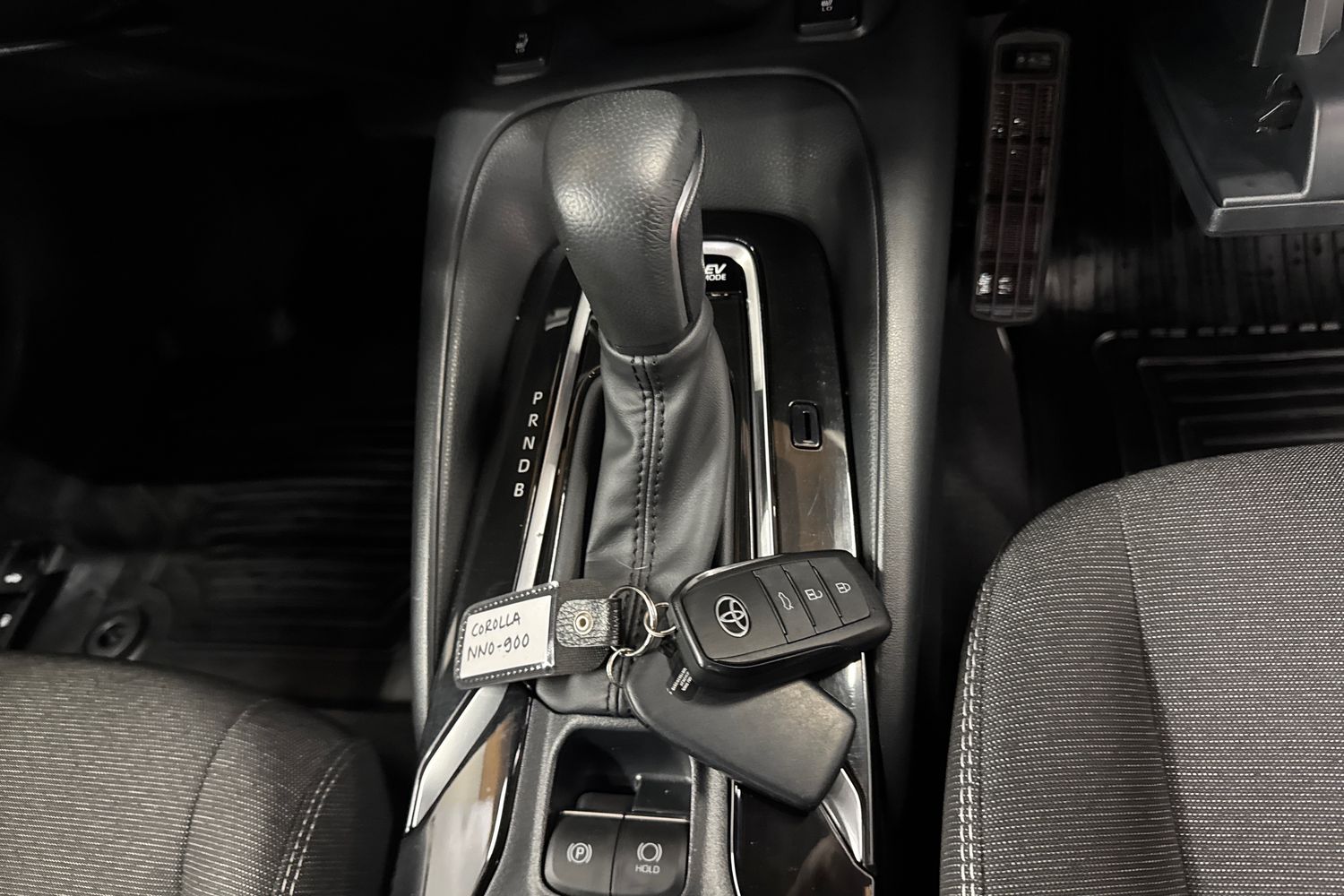 TOYOTA COROLLA 2024