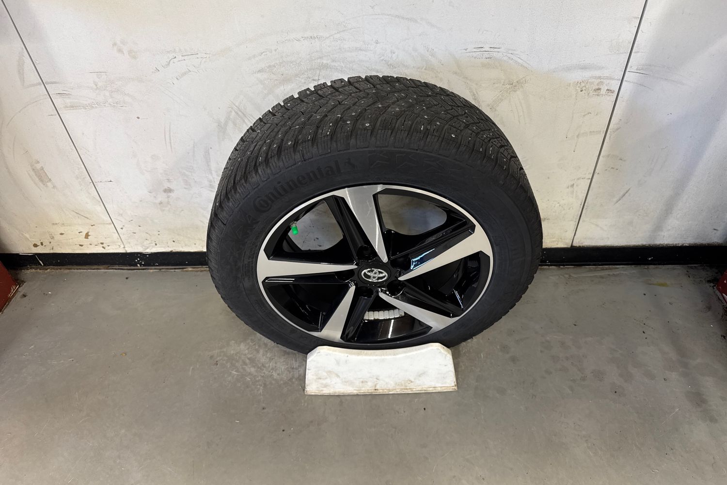 TOYOTA COROLLA 2024