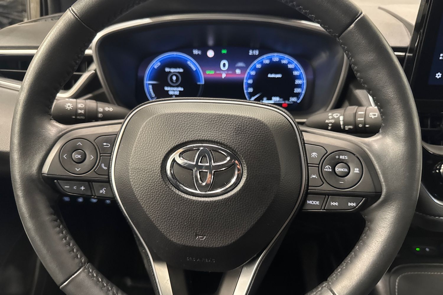 TOYOTA COROLLA 2024