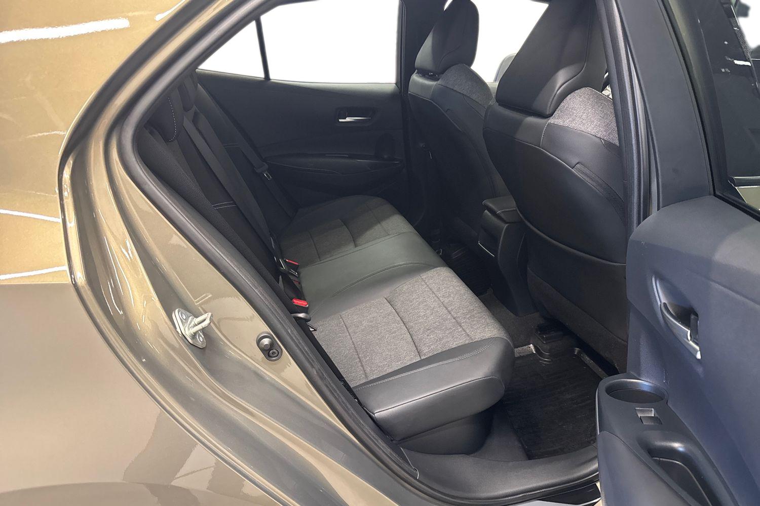TOYOTA COROLLA 2024