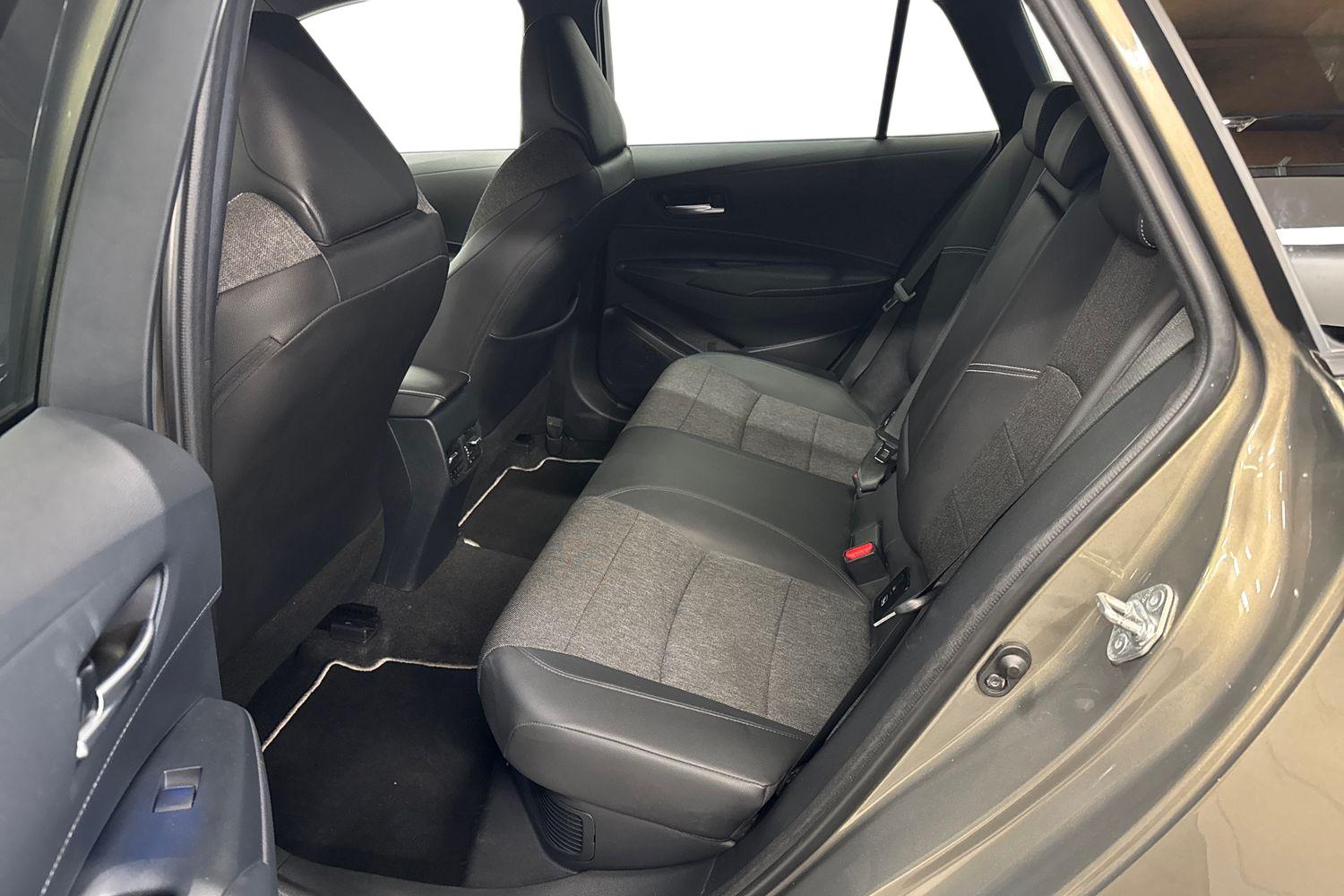 TOYOTA COROLLA 2023