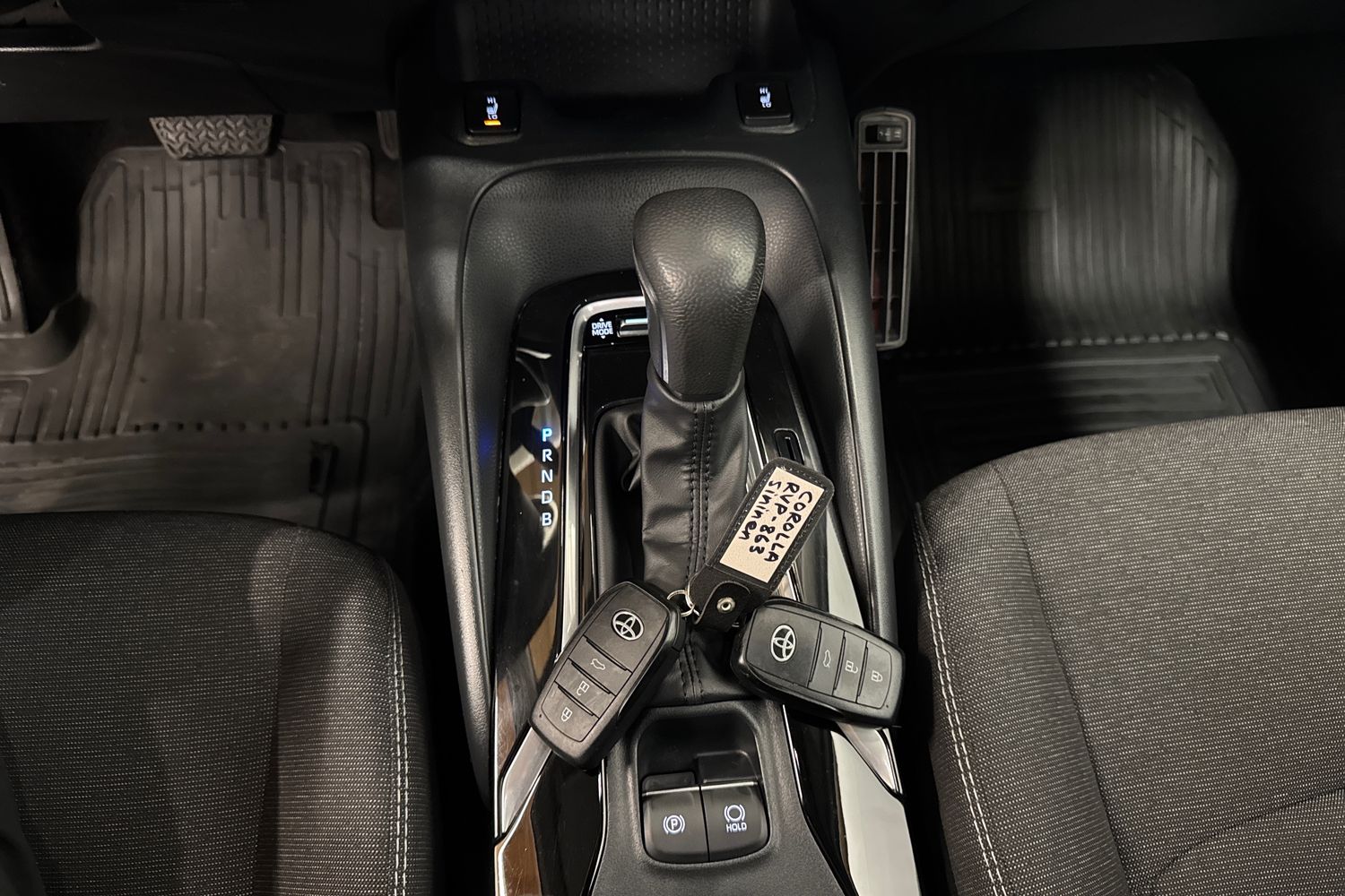 TOYOTA COROLLA 2023