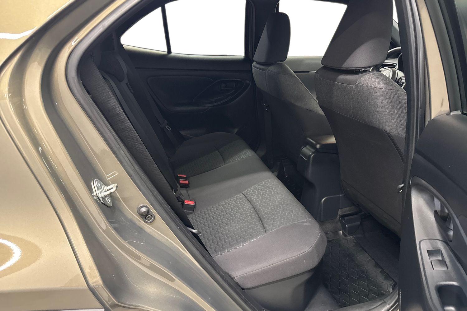 TOYOTA Yaris Cross 2024