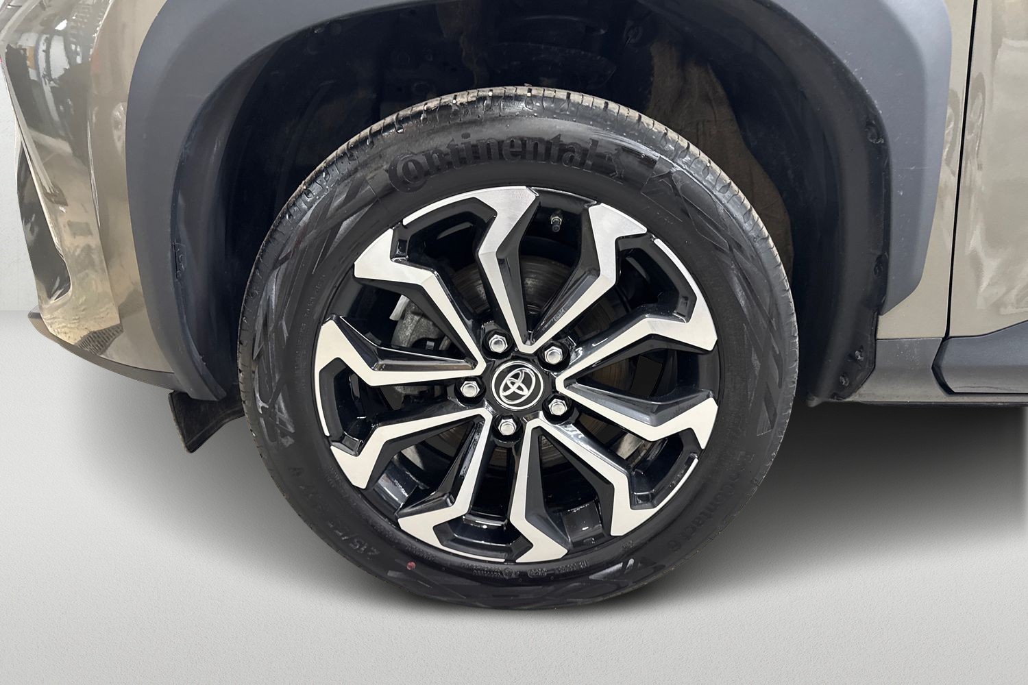 TOYOTA Yaris Cross 2024