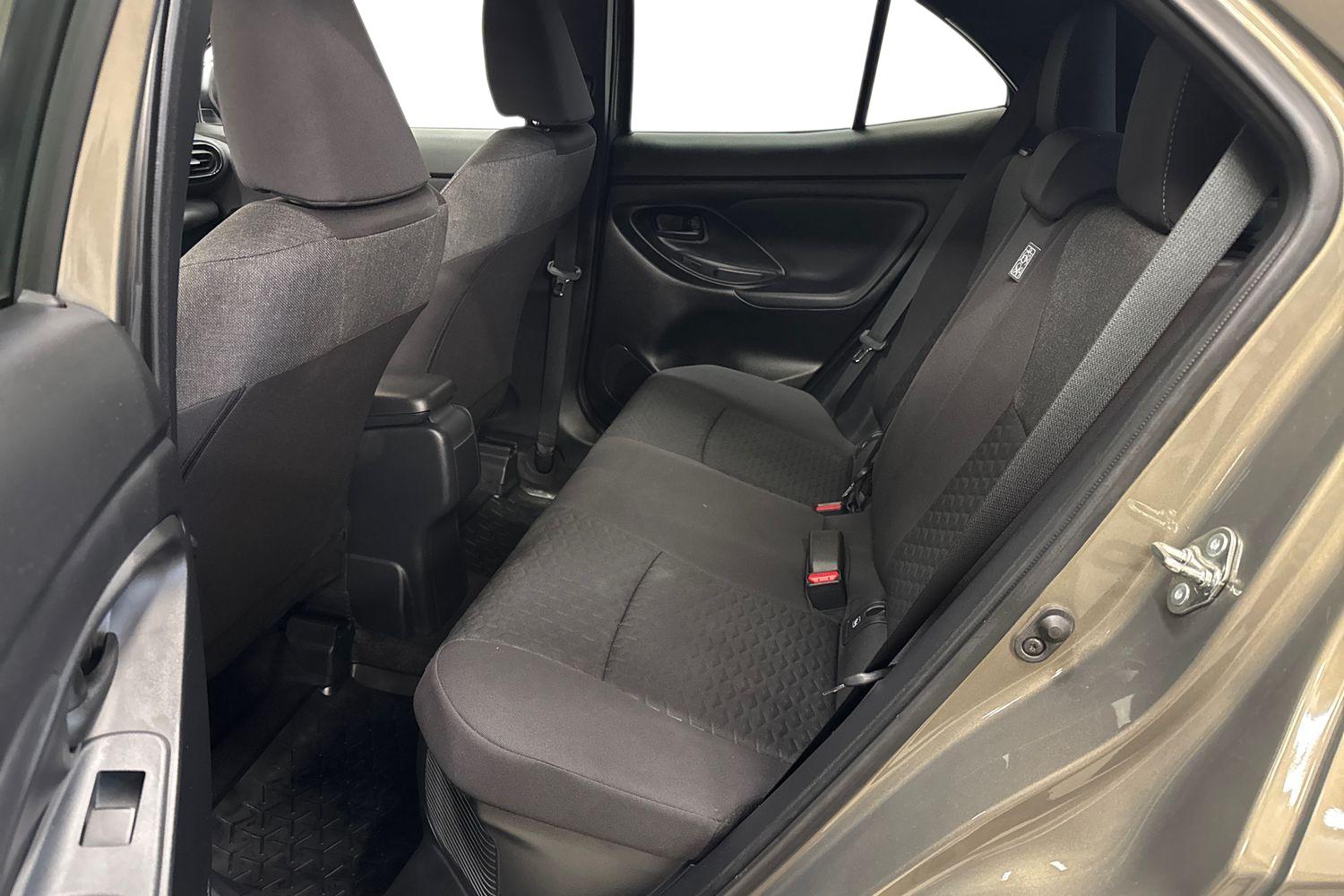 TOYOTA Yaris Cross 2024