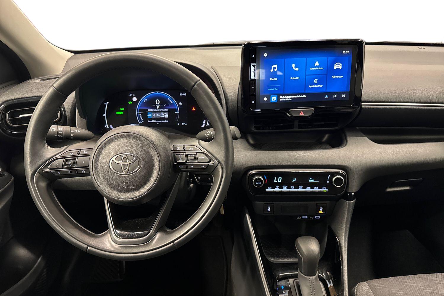 TOYOTA YARIS 2024
