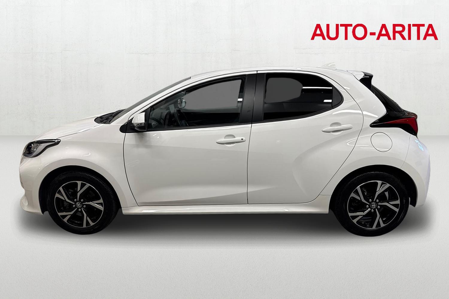 TOYOTA YARIS 2024