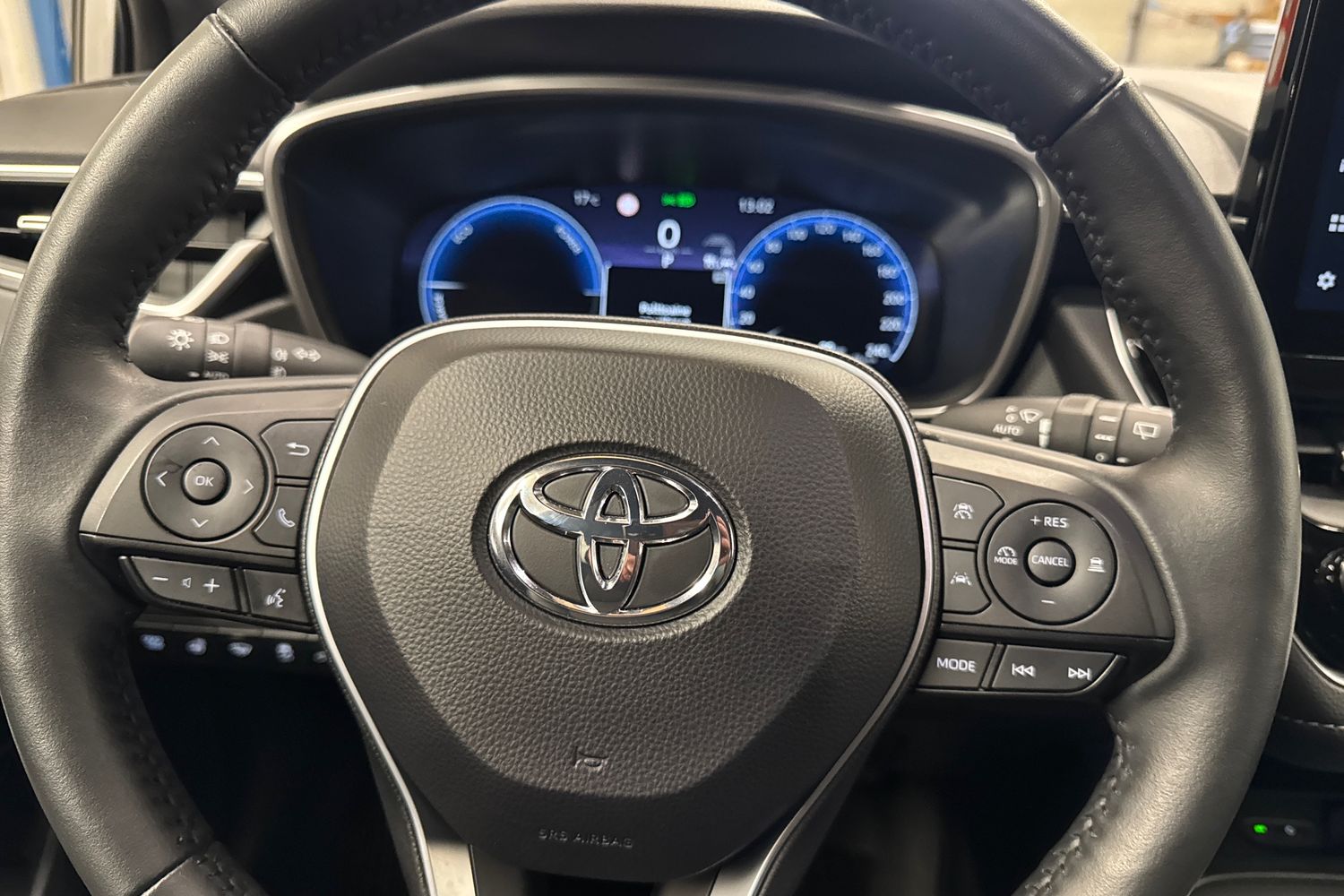 TOYOTA COROLLA 2024