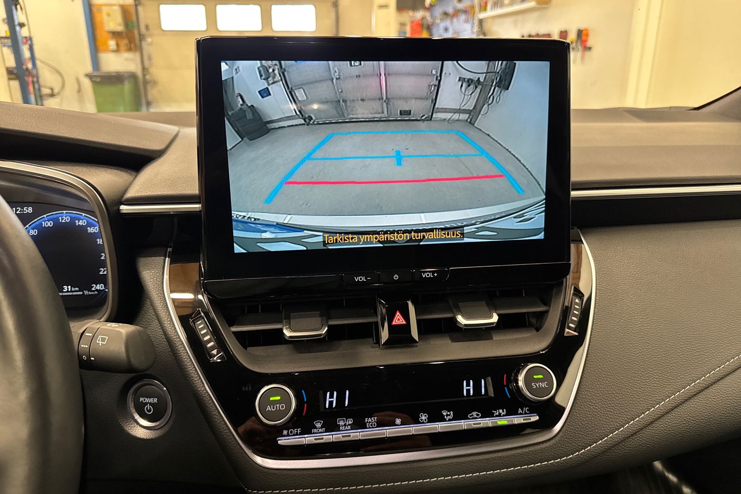 TOYOTA COROLLA 2024