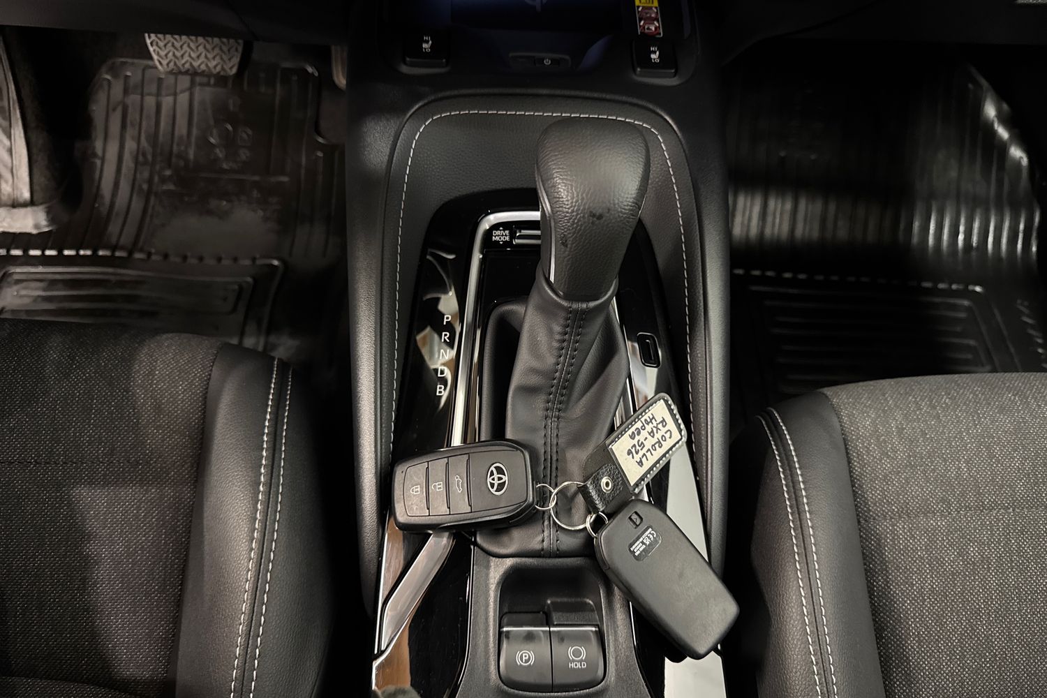 TOYOTA COROLLA 2024