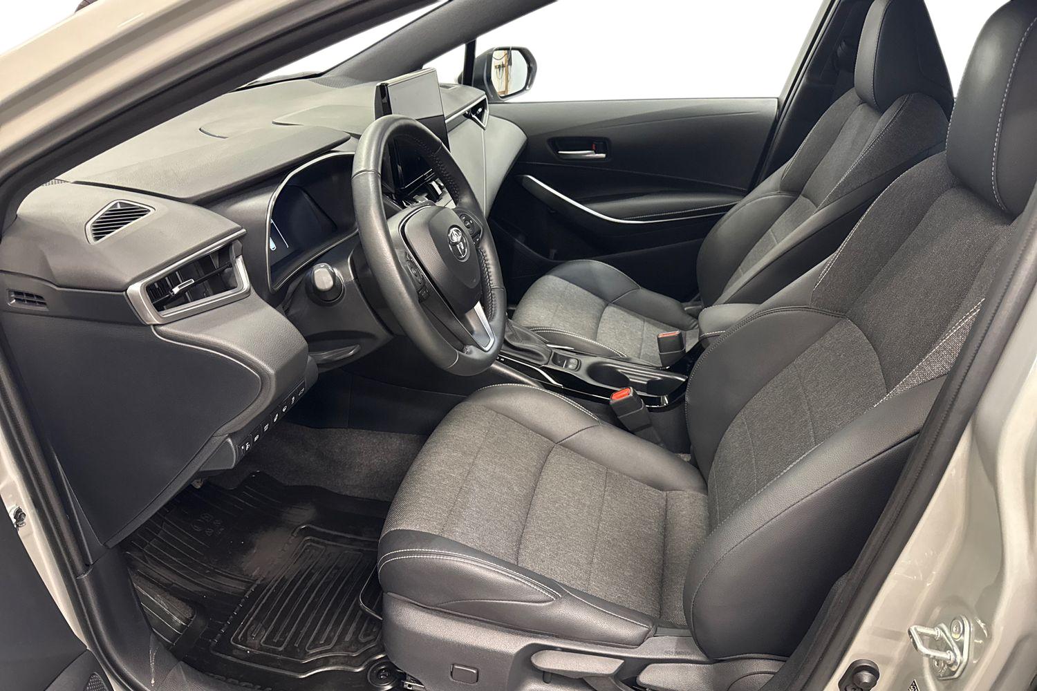 TOYOTA COROLLA 2024
