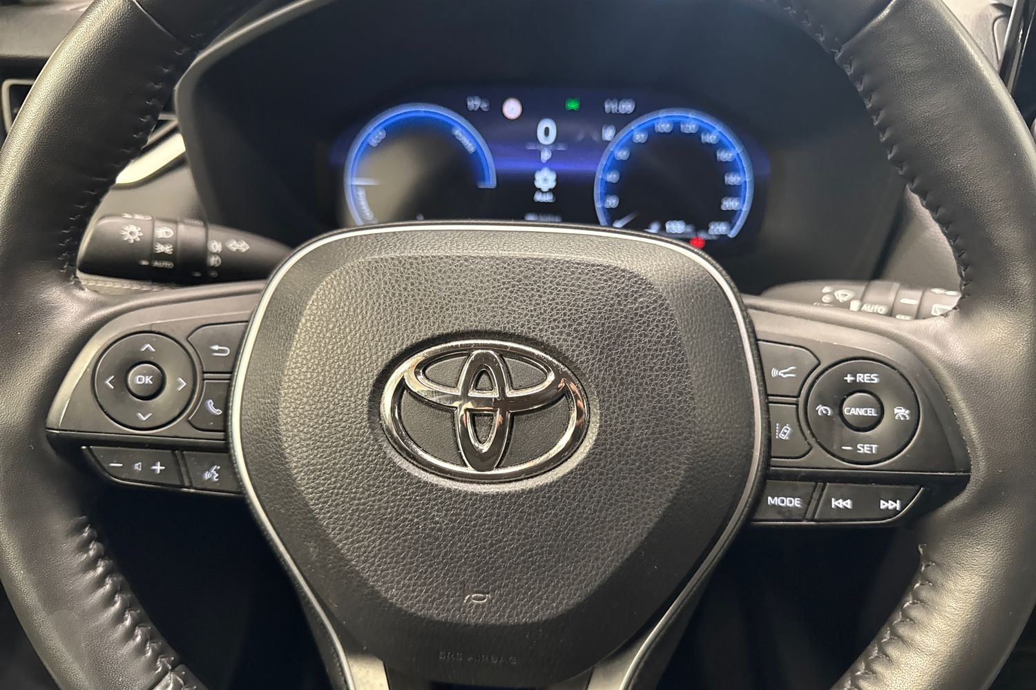 TOYOTA RAV4 2023