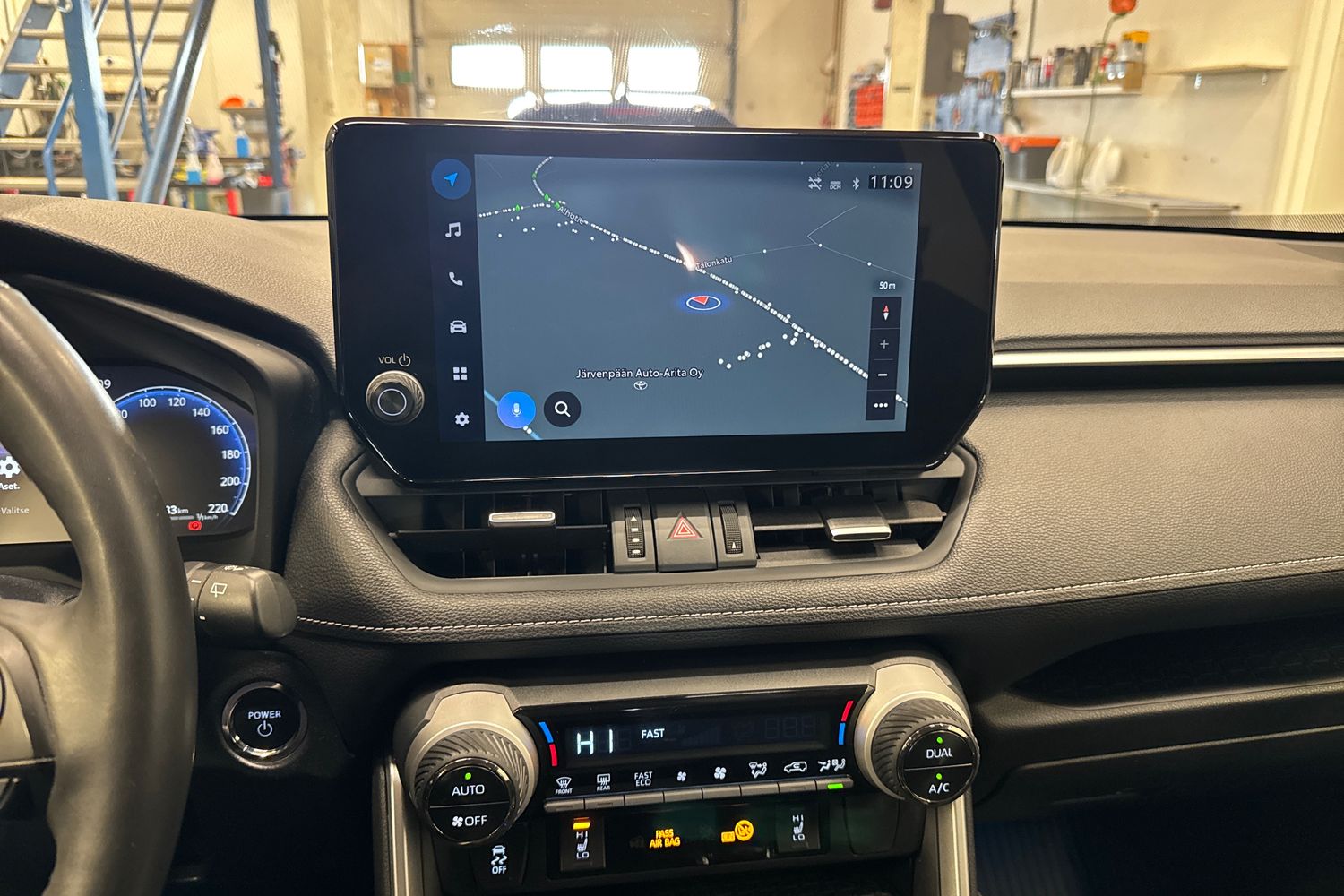 TOYOTA RAV4 2023