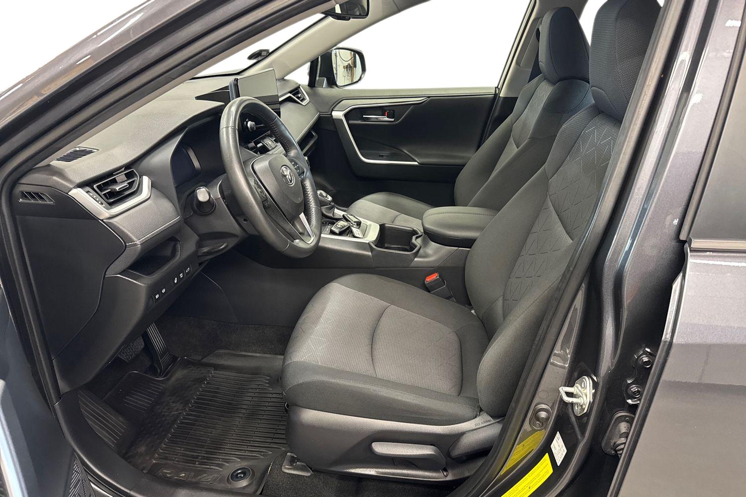 TOYOTA RAV4 2023