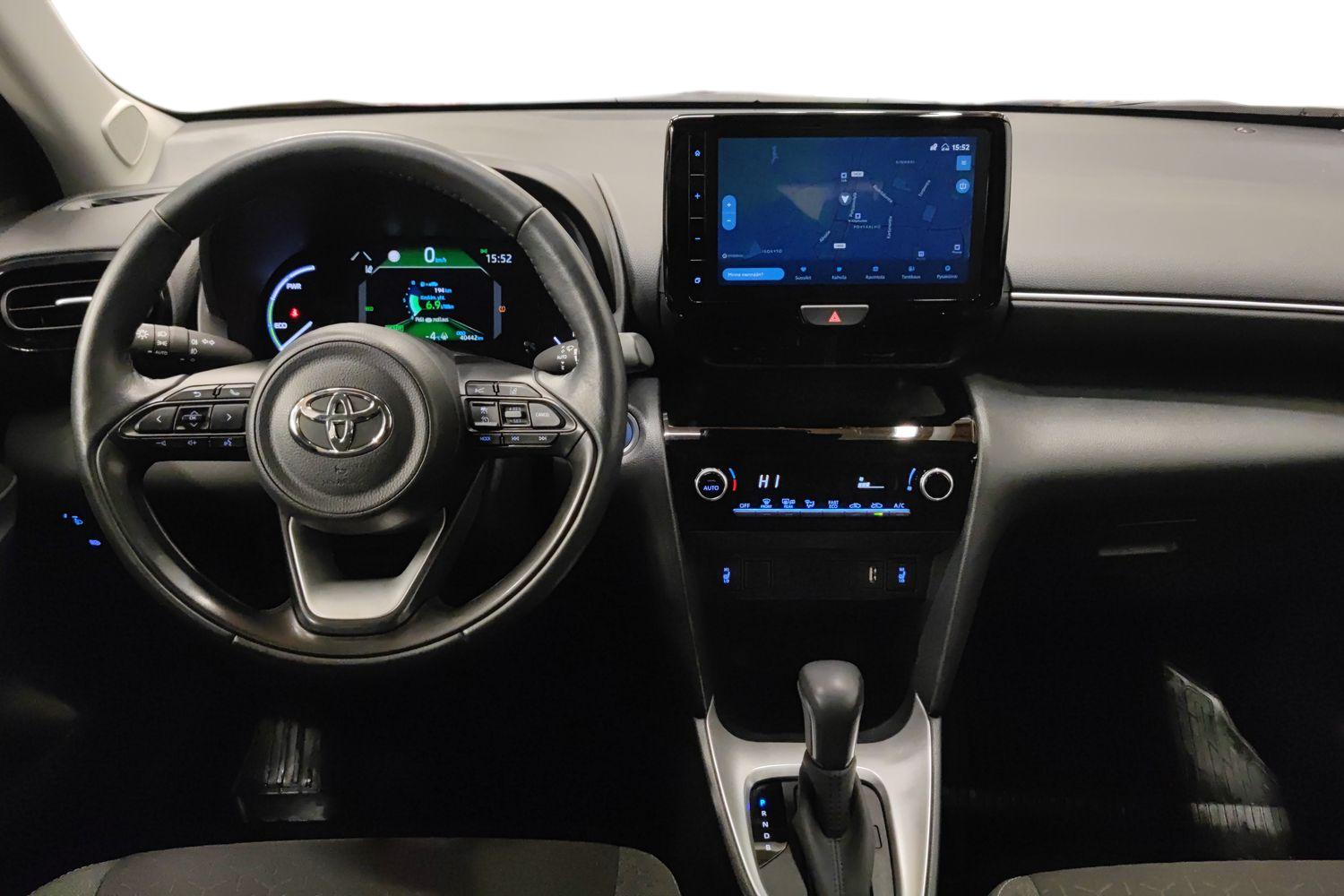 TOYOTA Yaris Cross 2023