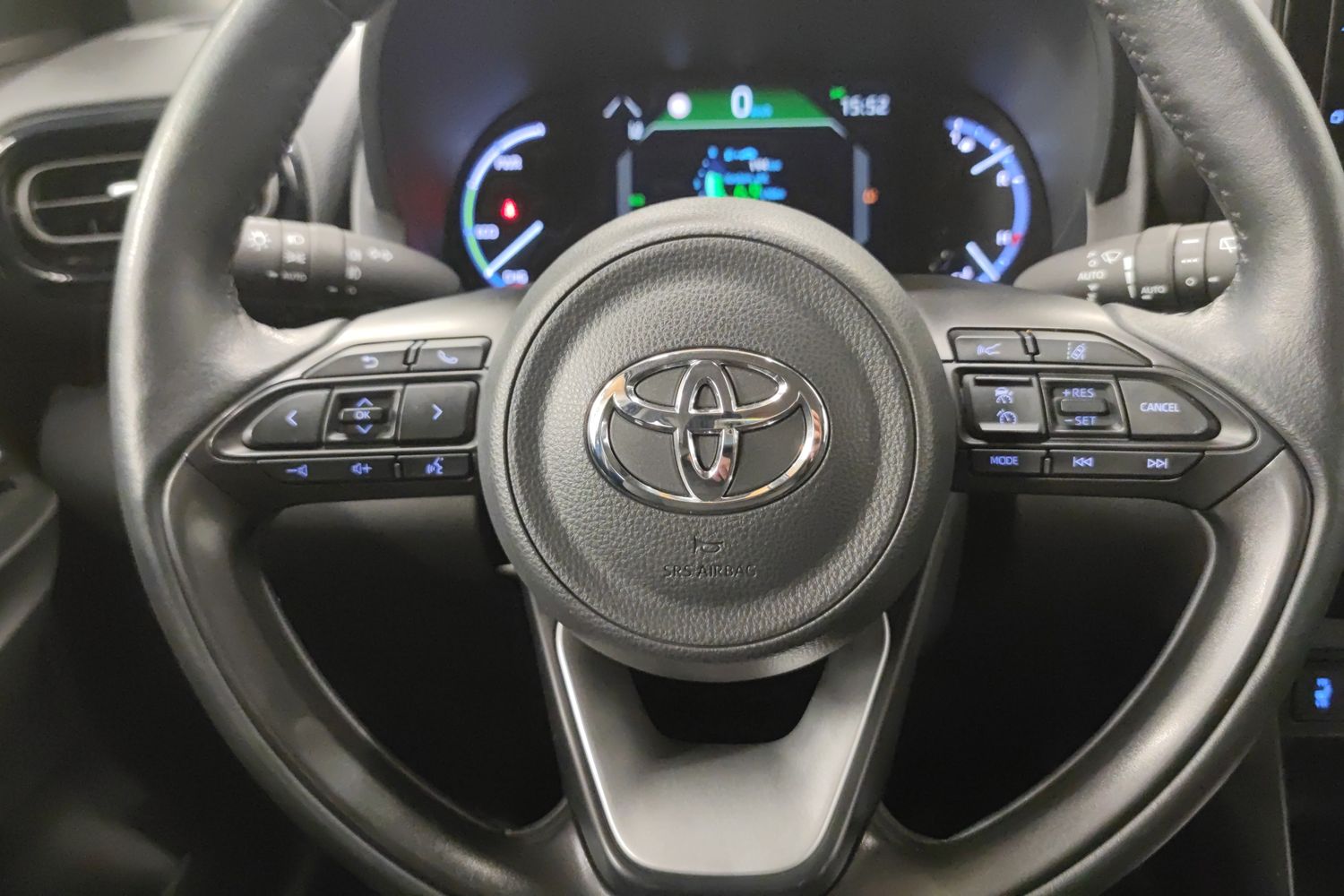 TOYOTA Yaris Cross 2023