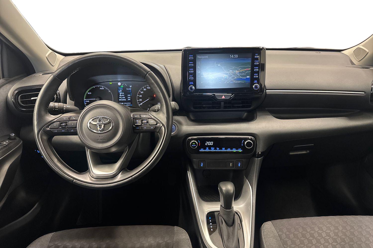 TOYOTA YARIS 2024