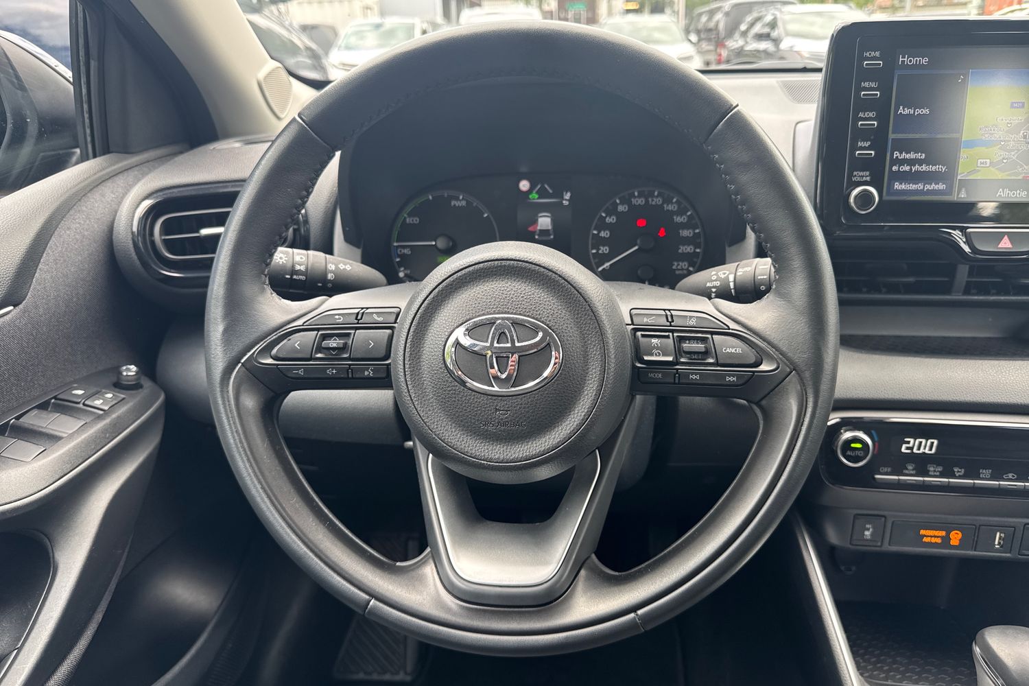 TOYOTA YARIS 2024